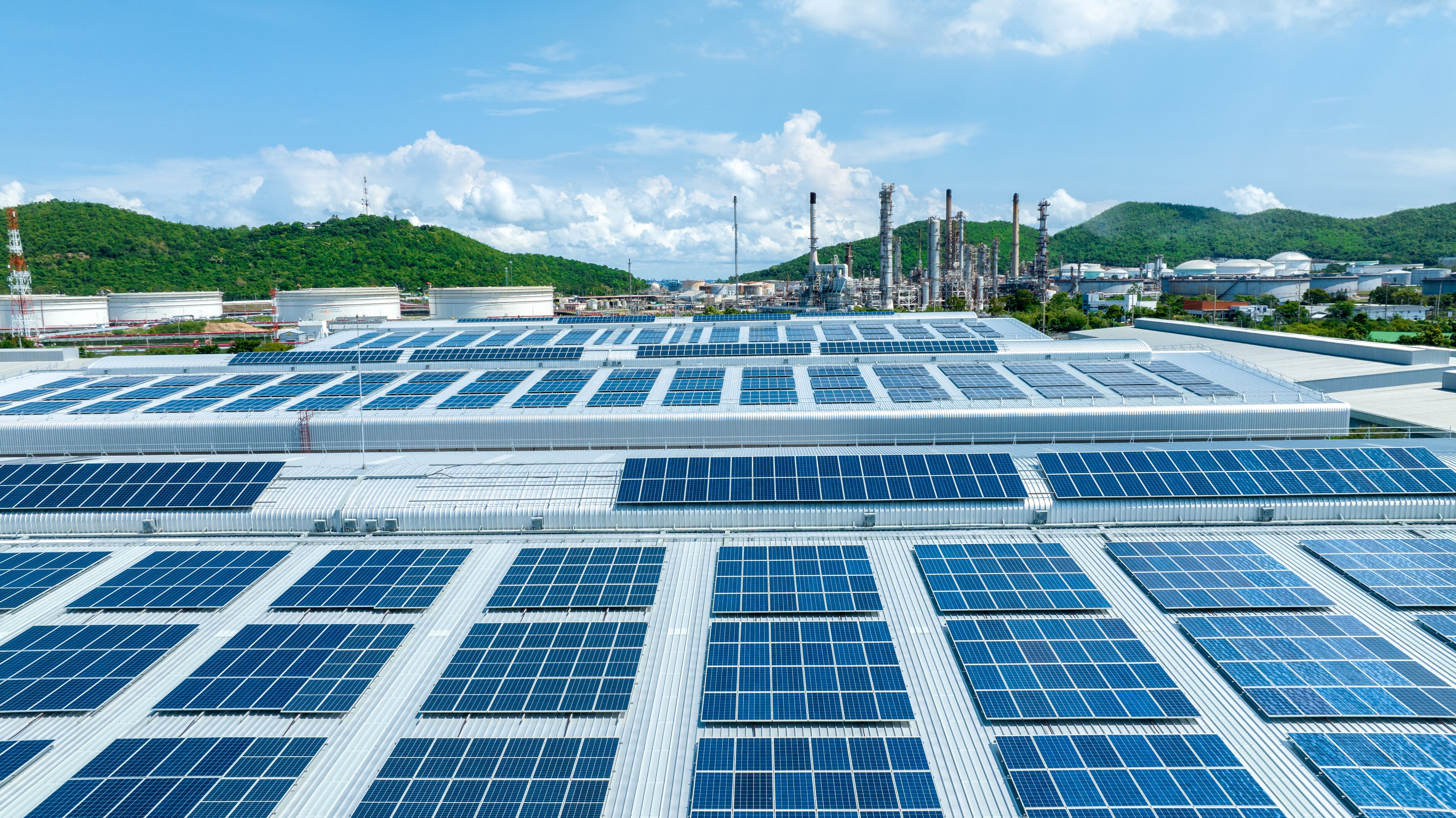 industrial-rooftop-solar-panels-renewable-energy-factory-min